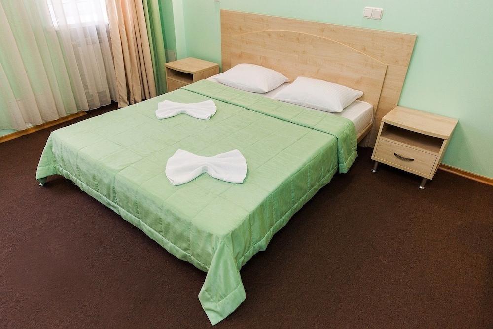 U Fontana Hotel Minsk Bagian luar foto