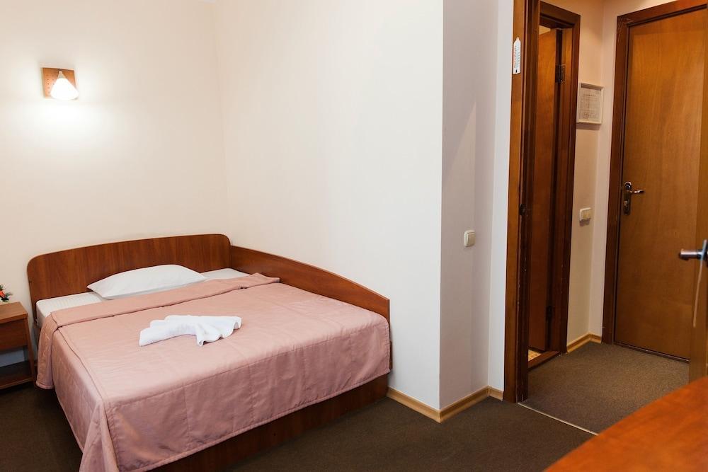 U Fontana Hotel Minsk Bagian luar foto