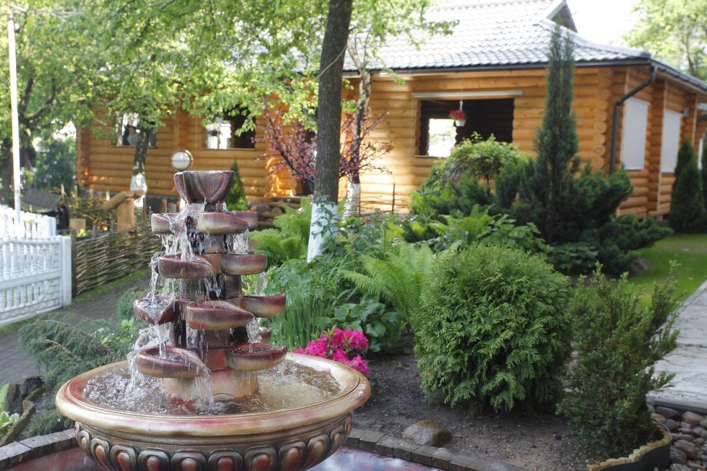 U Fontana Hotel Minsk Bagian luar foto