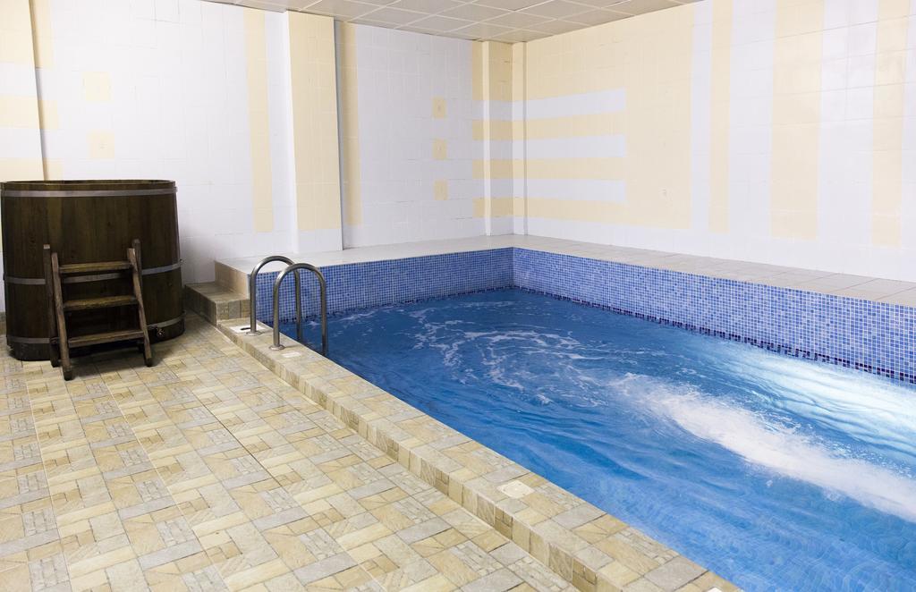 U Fontana Hotel Minsk Bagian luar foto