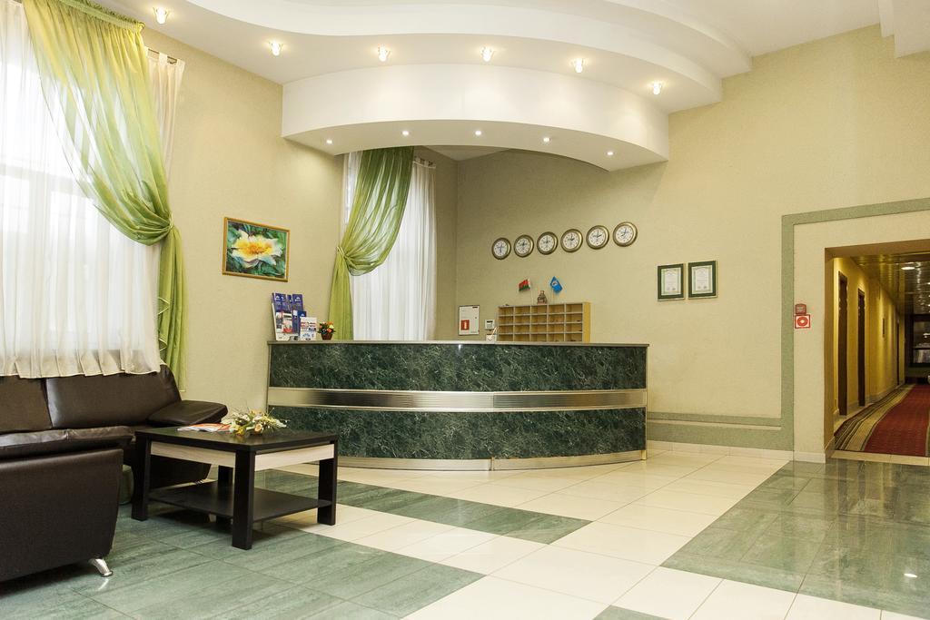 U Fontana Hotel Minsk Bagian luar foto