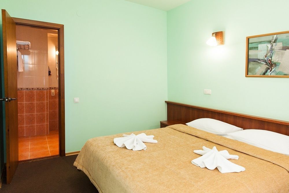 U Fontana Hotel Minsk Bagian luar foto