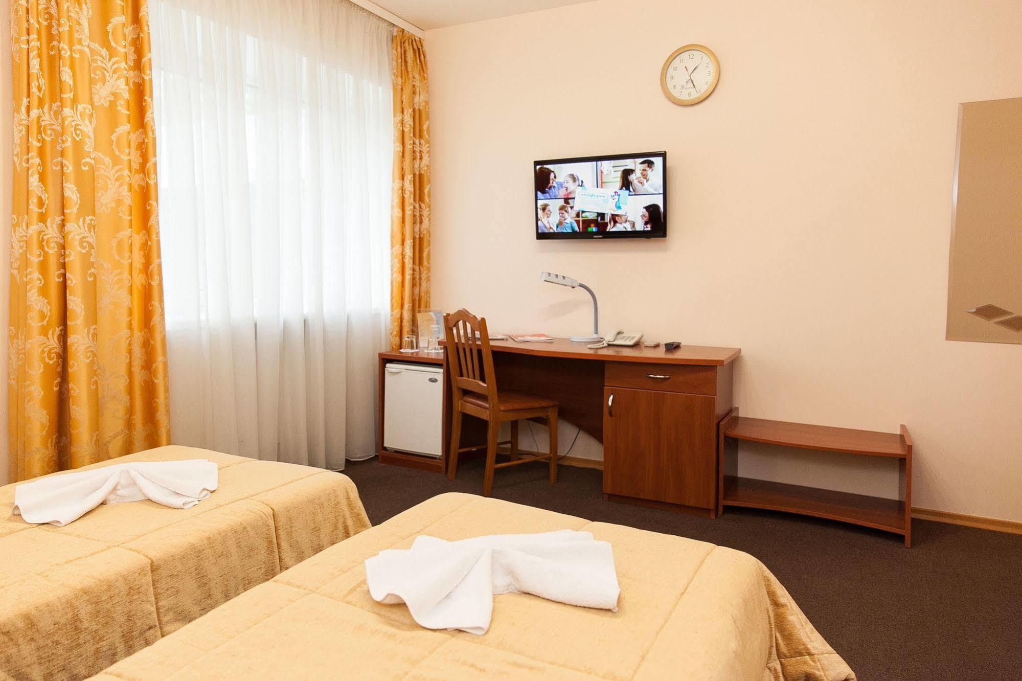 U Fontana Hotel Minsk Bagian luar foto